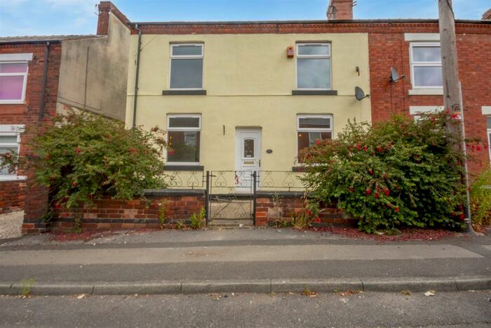 3 Bedroom Semi-Detached House To Rent In Edward Street, Kirkby-In-Ashfield, Nottingham, NG17