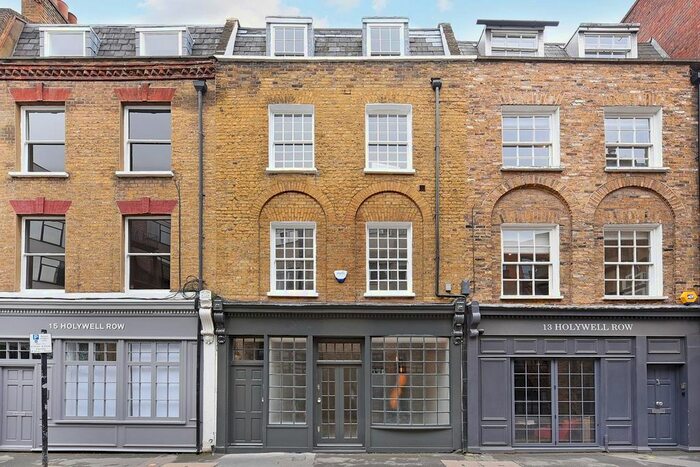 3 Bedroom Property To Rent In Holywell Row, London, EC2A