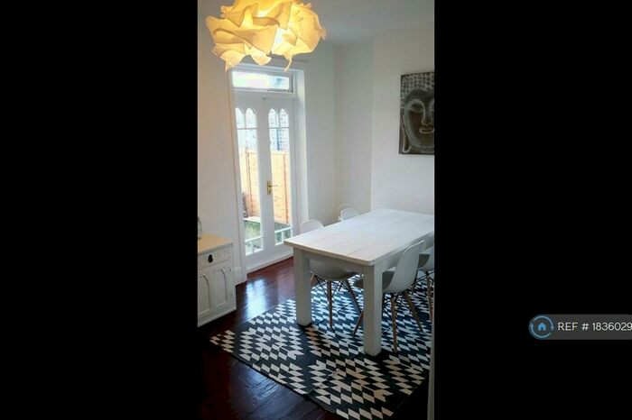 2 Bedroom Terraced House To Rent In Tormount Road, London, SE18