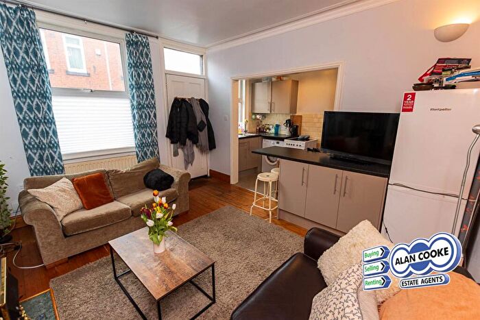 3 Bedroom Terraced House To Rent In Highbury Lane, Meanwood, LS6