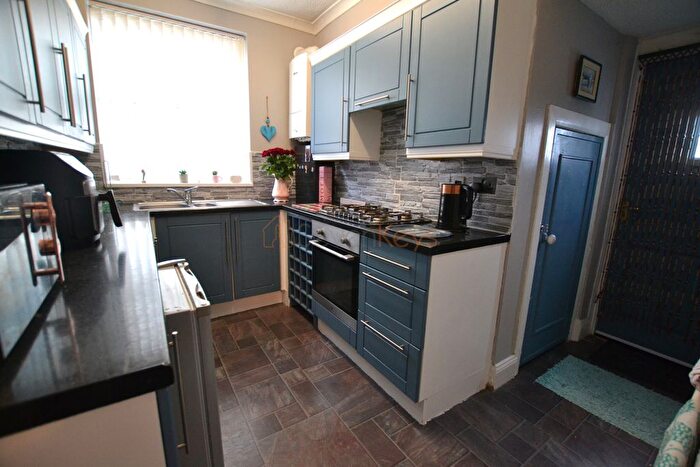 2 Bedroom Flat For Sale In Newton Street, Dunston, Gateshead, Tyne And Wear, NE11