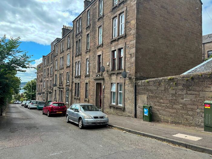 1 Bedroom Flat To Rent In Springhill, Stobswell, Dundee, DD4