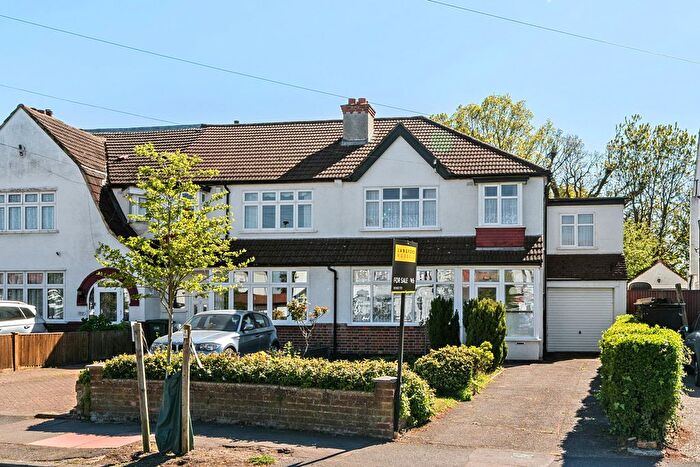 4 Bedroom End Of Terrace House For Sale In Pickhurst Rise, West Wickham, BR4