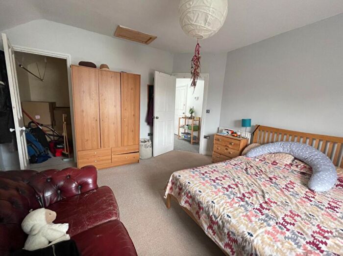 2 Bedroom Apartment To Rent In Top Floor Flat, Hampton Park, Bristol, BS6