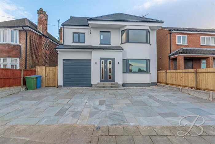 6 Bedroom Detached House To Rent In Hillsway Crescent, Mansfield, NG18