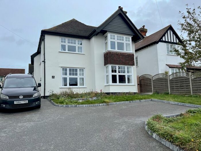 3 Bedroom House To Rent In Riby Road, Felixstowe, Suffolk, IP11