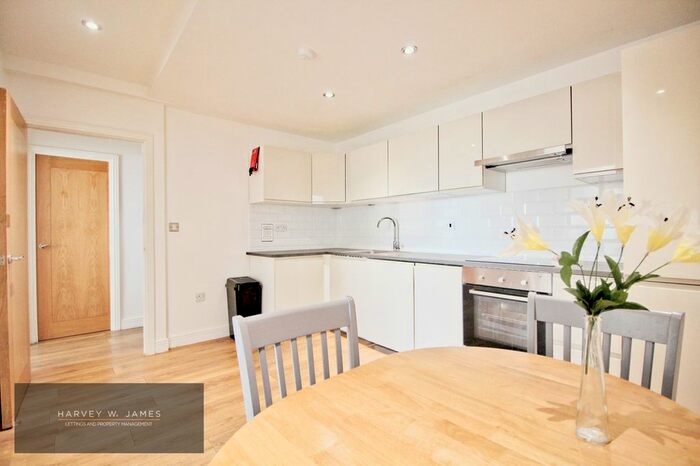 2 Bedroom Flat To Rent In Romford Road, London, E15