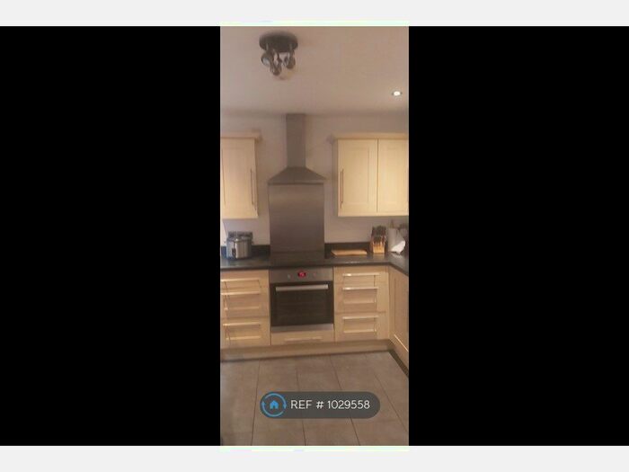 1 Bedroom Flat To Rent In Milton Road, Weston Super Mare, BS23