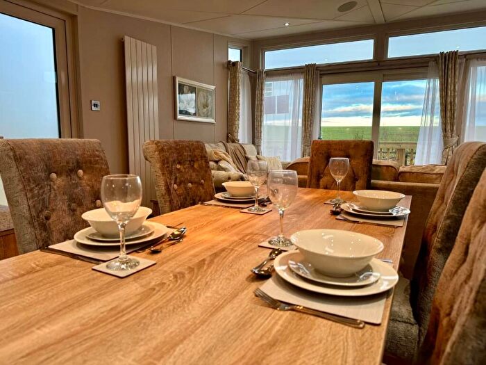 2 Bedroom Lodge For Sale In Goulton Lane, Northallerton, DL6