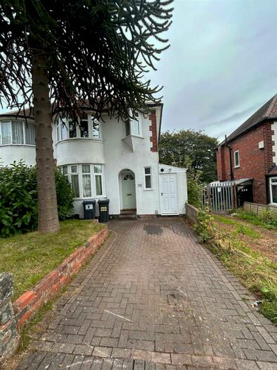 3 Bedroom Semi-Detached House To Rent In White Road, Quinton, Birmingham, B32