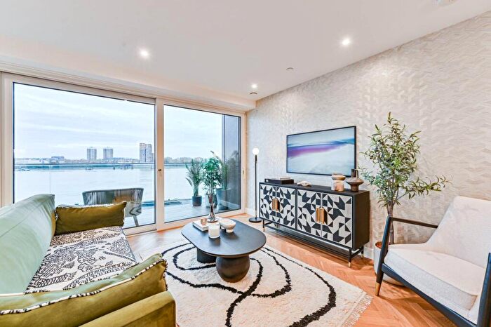 2 Bedroom Flat For Sale In Royal Arsenal Riverside, Woolwich, SE18
