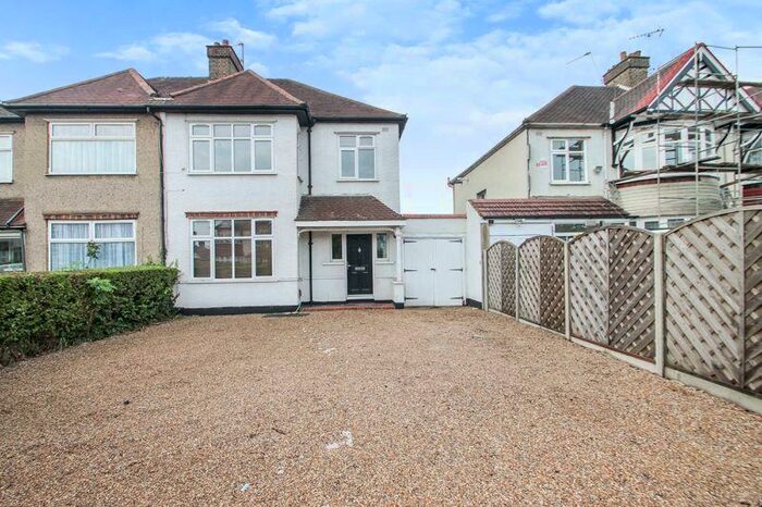 4 Bedroom Detached House To Rent In Pinner Road, Harrow, HA1