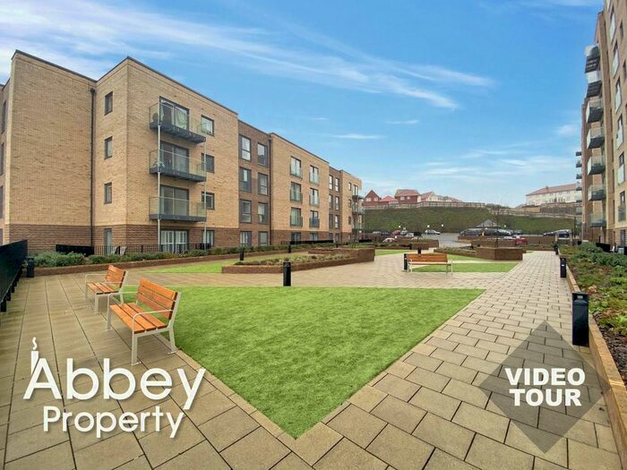 2 Bedroom Flat To Rent In Ellesmere Court, Luton, LU2