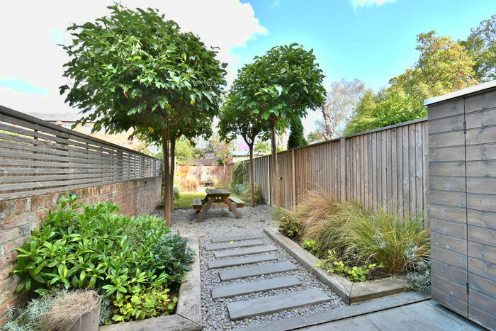 2 Bedroom Maisonette To Rent In Stanstead Road, SE23