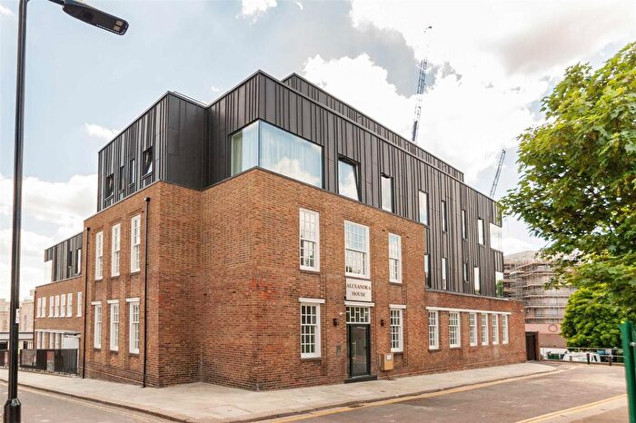 1 Bedroom Flat To Rent In Oldham Terrace, London, W3