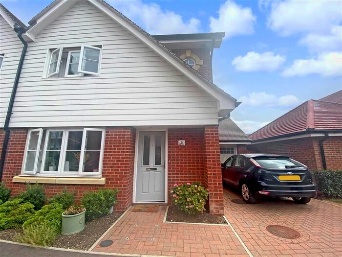 3 Bedroom Semi-Detached House For Sale In Ramsden Way, Marden, Tonbridge, Kent, TN12