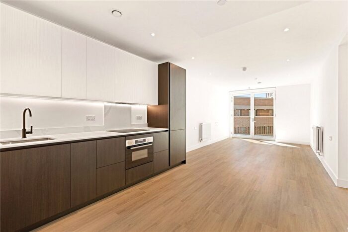 1 Bedroom Flat To Rent In Monterrey House, The Verdean, London, W3