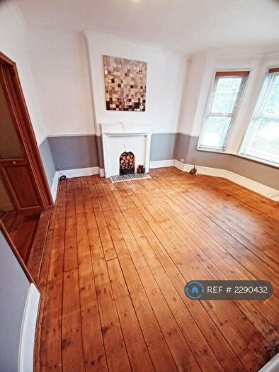 3 Bedroom End Of Terrace House To Rent In Main Road, Sutton At Hone, Dartford, DA4