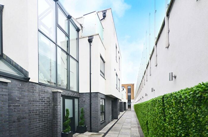 3 Bedroom House To Rent In Whittlebury Mews East, Primrose Hill, London, NW1