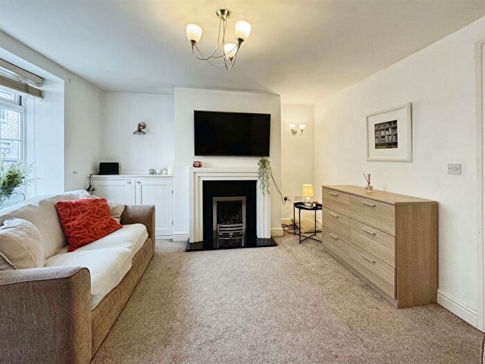 2 Bedroom Terraced House For Sale In Norfolk Street, Worksop, S80