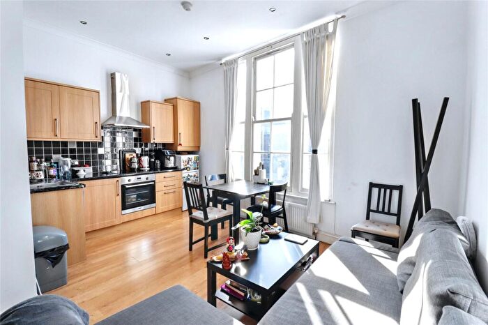 1 Bedroom Apartment To Rent In Barnsbury Road, Angel, London, N1