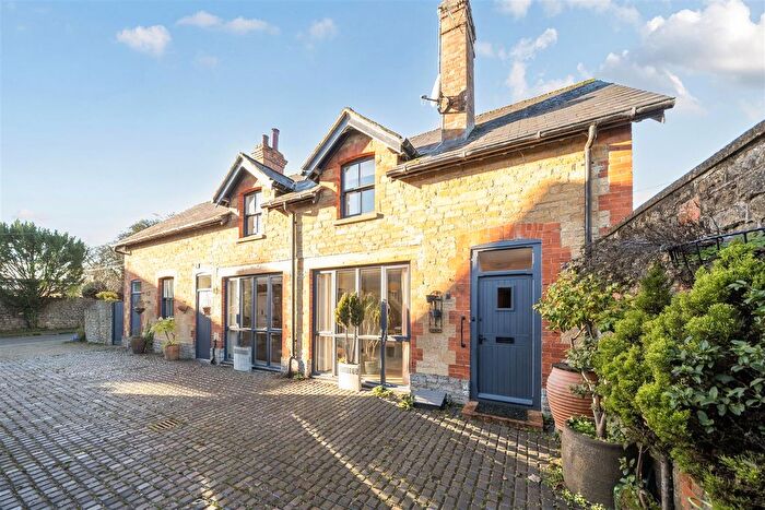 3 Bedroom Detached House For Sale In Bazzleways Close, Milborne Port, Sherborne, DT9