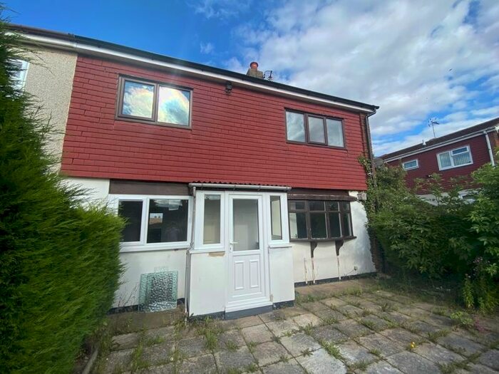 4 Bedroom Semi-Detached House To Rent In Faraday Avenue, Tuxford, Newark, NG22