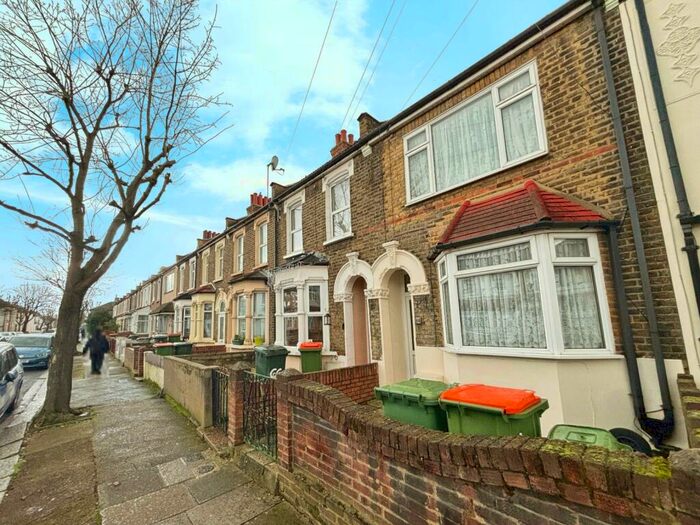 2 Bedroom Terraced House To Rent In Sutton Court Road, London, E13