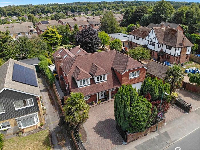 5 Bedroom Detached House For Sale In Hempstead Road, Hempstead, Gillingham, Kent, ME7