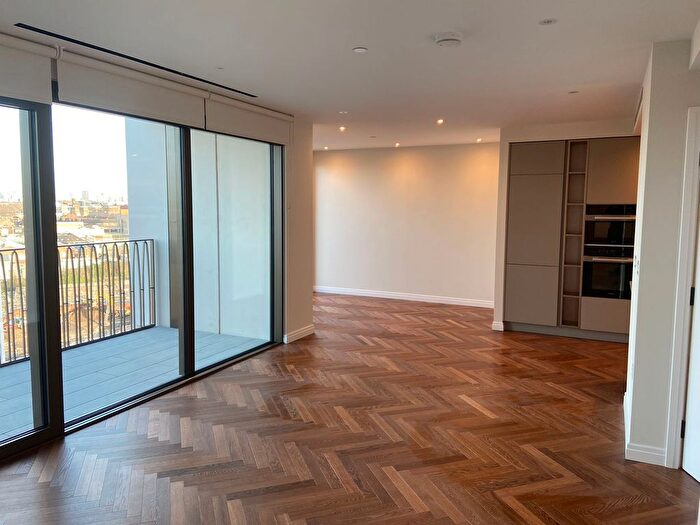 2 Bedroom Flat To Rent In Parkland Walk, London, SW6