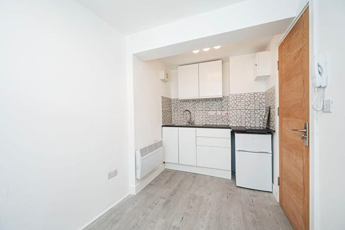 Studio To Rent In Pellerin Road, Hackney, London, N16