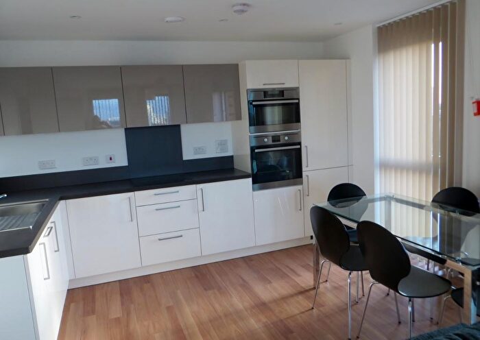 3 Bedroom Flat To Rent In Ivy Point, Hannaford Walk, Bromley By Bow, London, E3