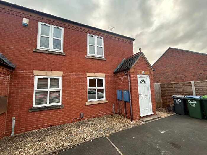 2 Bedroom End Of Terrace House To Rent In Mary Macarthur Drive, Cradley Heath, West Midlands, B64