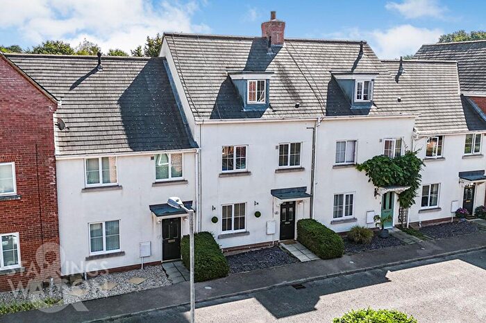 4 Bedroom Terraced House For Sale In Morris Drive, Little Plumstead, Norwich, NR13