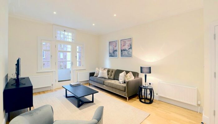 3 Bedroom Flat To Rent In Hamlet Gardens, London, W6