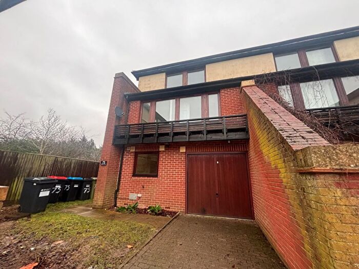 3 Bedroom Property To Rent In Adelphi Street, Campbell Park, Milton Keynes, Buckinghamshire., MK9