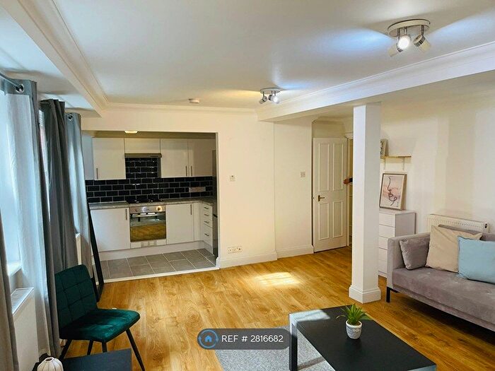 1 Bedroom Flat To Rent In Queens Road, London, SE15