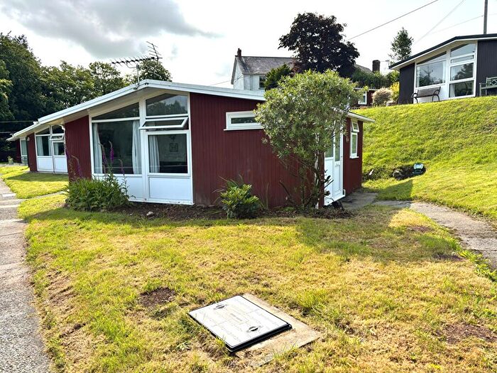 2 Bedroom Chalet For Sale In Llangain, Carmarthen, SA33