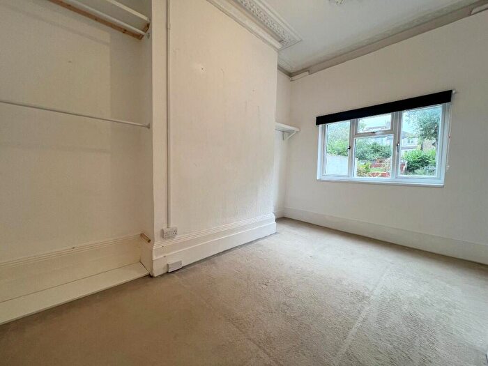 1 Bedroom Flat To Rent In St. Mary's Road, London, SE25