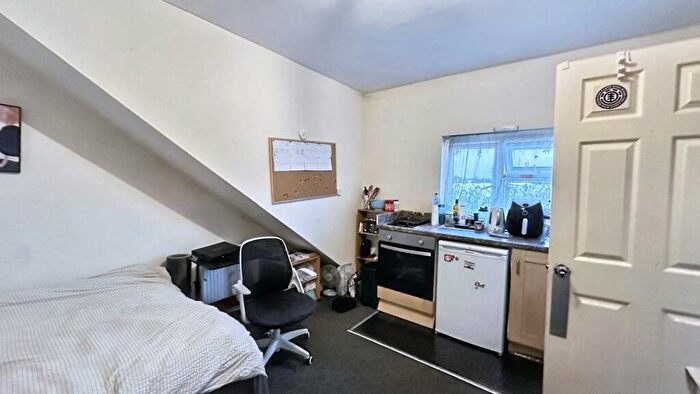 1 Bedroom Flat To Rent In Lodge Causeway, Bristol, BS16