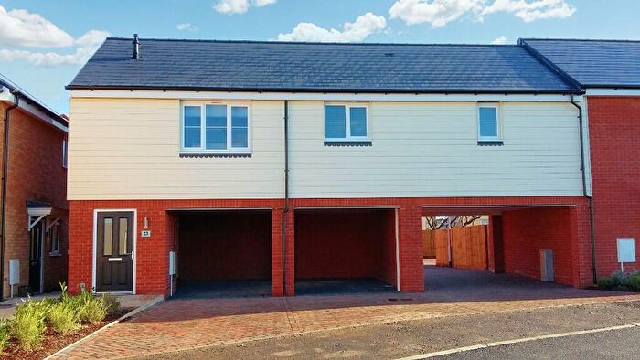 2 Bedroom Coach House To Rent In Tonbridge Drive, Duntan Fields, SS15