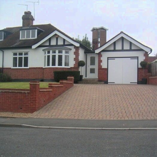 3 Bedroom Semi-Detached House To Rent In Eastcote Lane, Northolt, Middlesex UB5