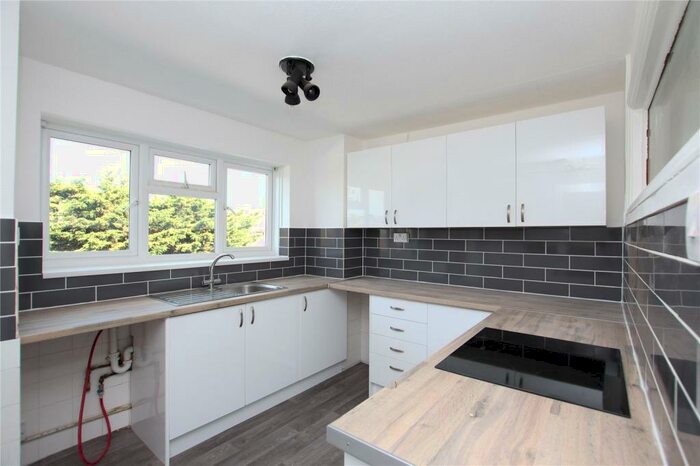 2 Bedroom Apartment To Rent In Meadway Court, The Boulevard, Worthing, West Sussex, BN13