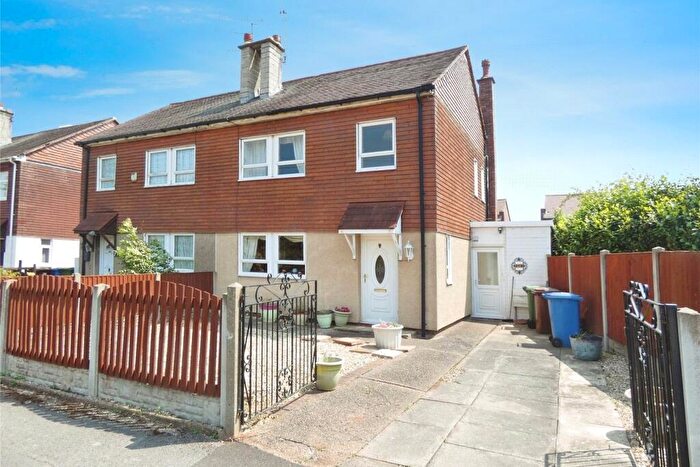 3 Bedroom Semi Detached House For Sale In Abbott Road, Mansfield, Nottinghamshire, NG19