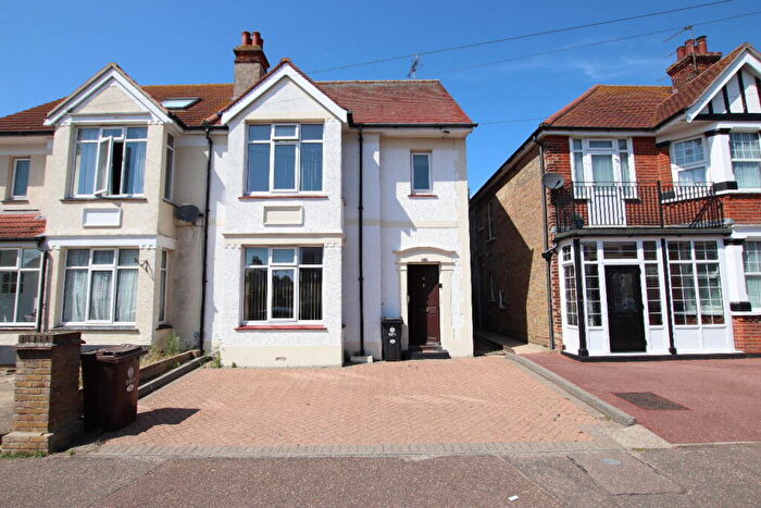3 Bedroom Semi-Detached House For Sale In Freeland Road, Clacton On Sea, CO15