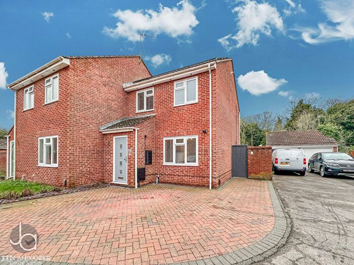 3 Bedroom Semi Detached House For Sale In Holt Drive, Colchester, CO2