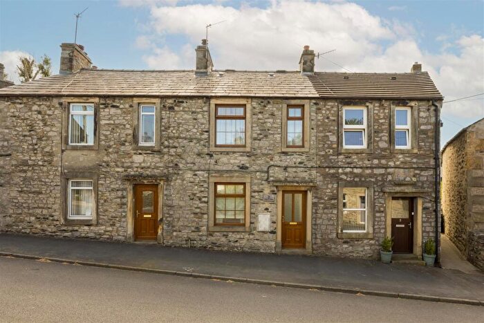 2 Bedroom Terraced House For Sale In Norcot Rise, Ingleton, LA6