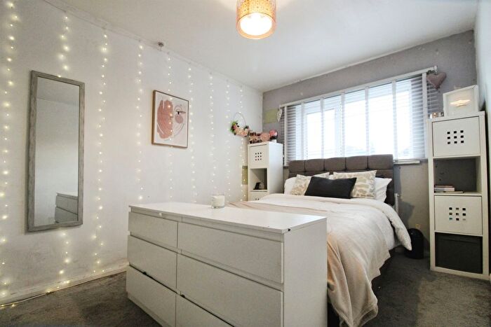 3 Bedroom Terraced House For Sale In Keyston Road, Fairwater, Cardiff, CF5