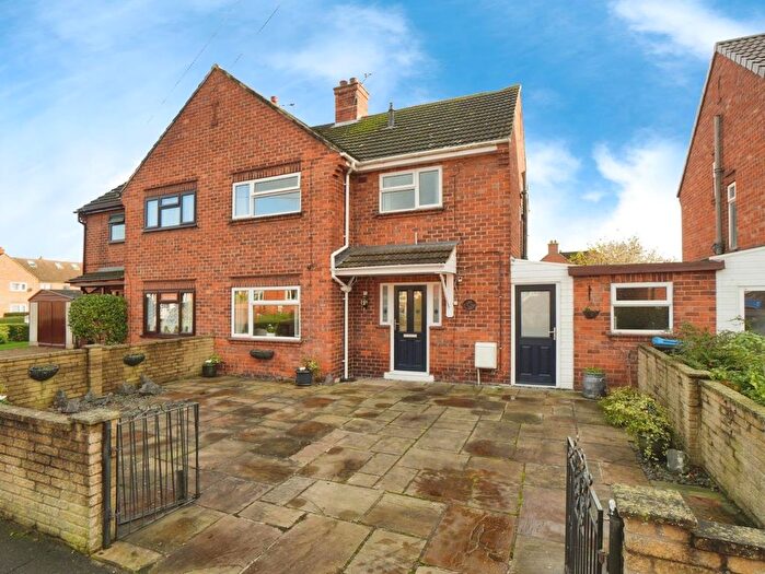 3 Bedroom Semi Detached House For Sale In Crabmill Lane, Easingwold, York, YO61