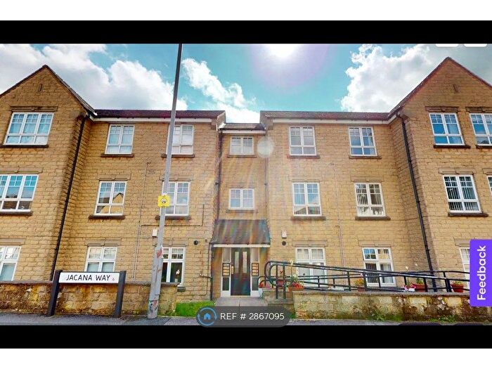 3 Bedroom Flat To Rent In Jacana Way, Bradford, BD6